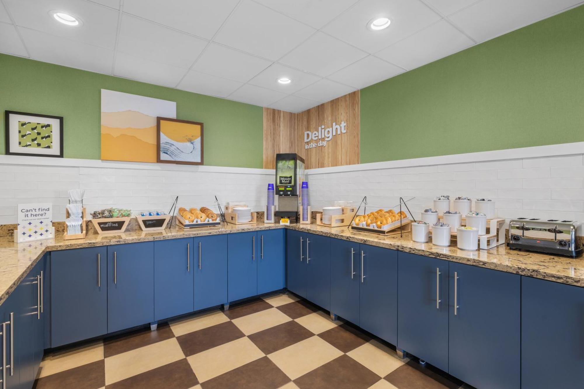 Spark By Hilton Bakersfield Central Экстерьер фото